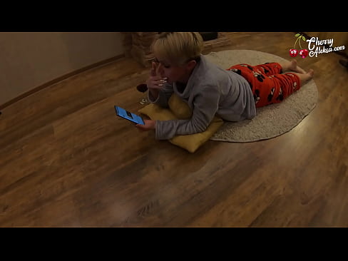 ❤️ 疯狂的金发女郎吸吮巨大的迪克吸吮和反弹它 - 肛门性行为 ️❌ Russian porn❌️❤